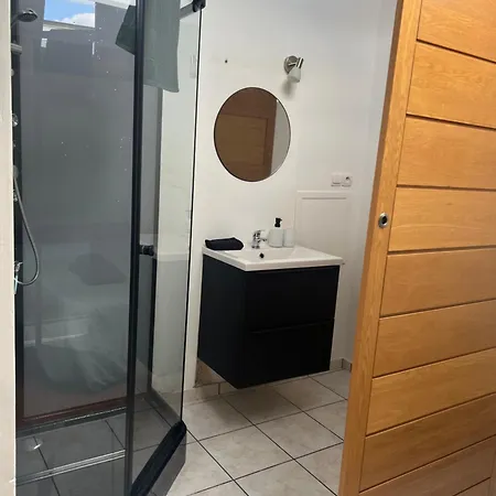 Le Central Wifi Parking 4 Personnes Proche Gare * ساريبورج